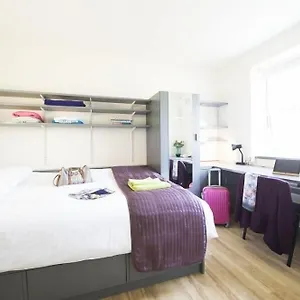 https://corrib-village.galwayhotelsireland.net